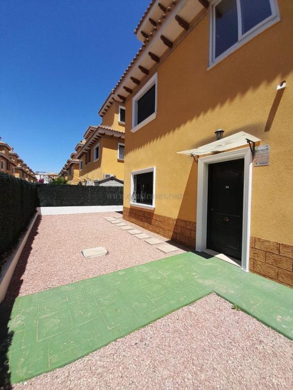 Venta de villa en Rojales