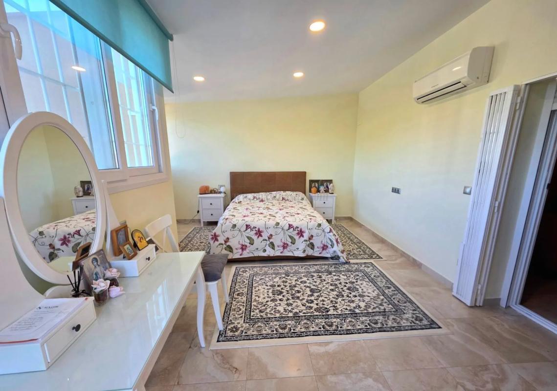Venta de villa en Orihuela