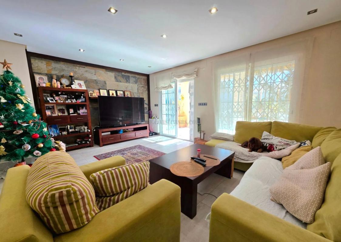 Venta de villa en Orihuela