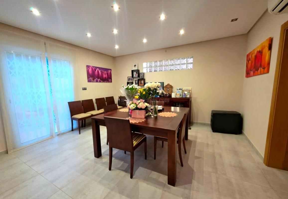 Venta de villa en Orihuela