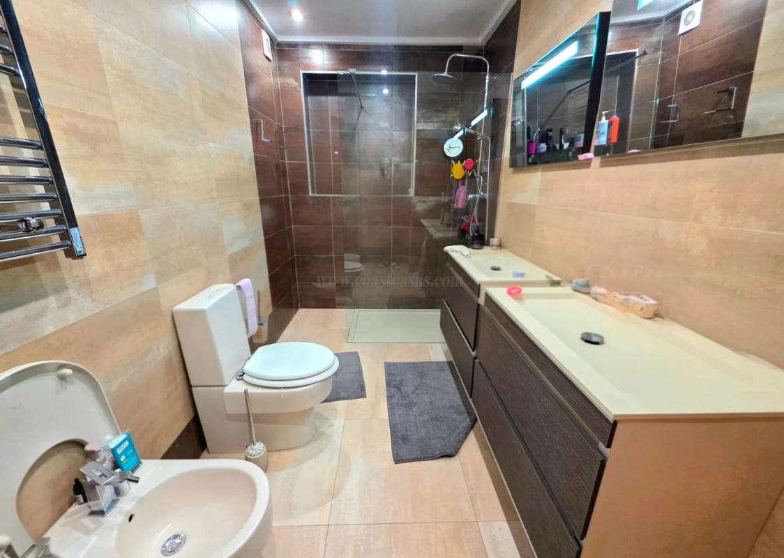 Venta de villa en Orihuela