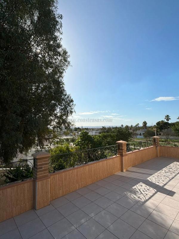 Venta de villa en Rojales