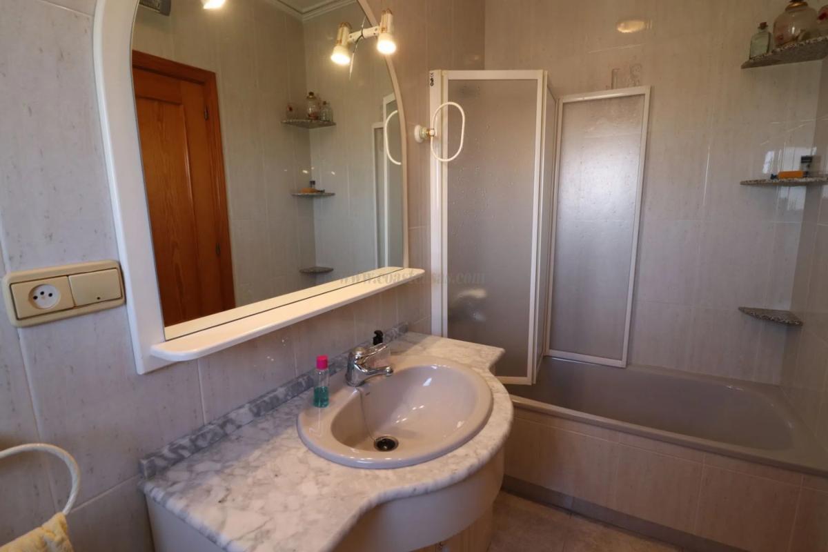Venta de villa en Algorfa