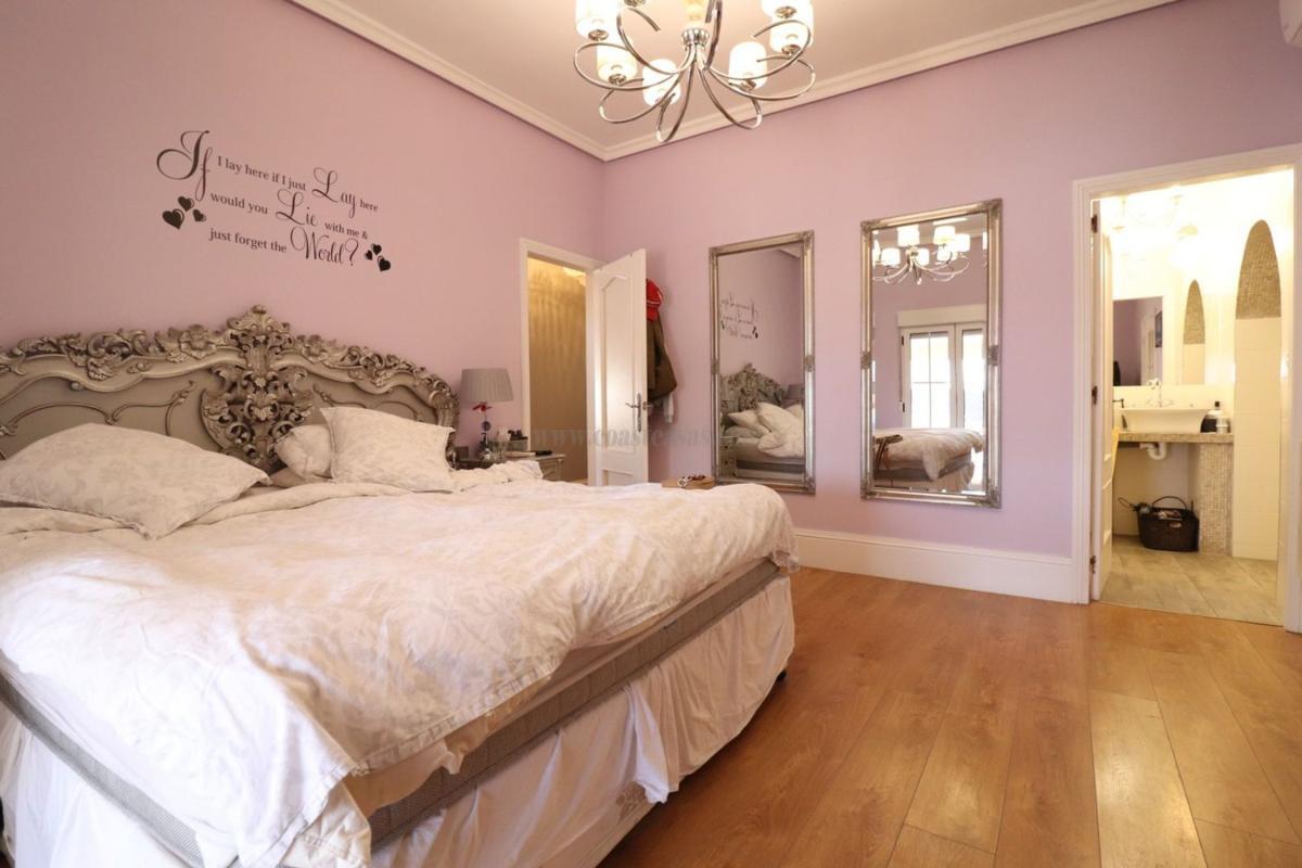 Venta de villa en Almoradí