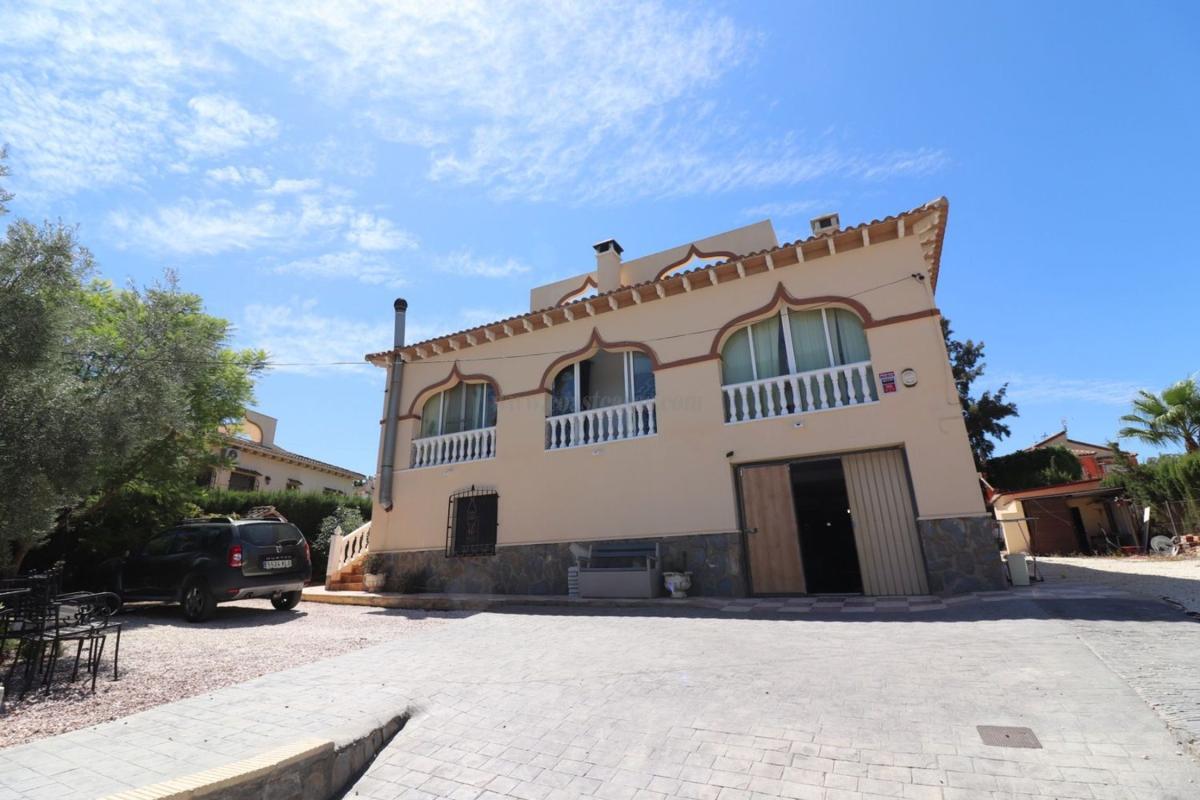 Venta de villa en Algorfa