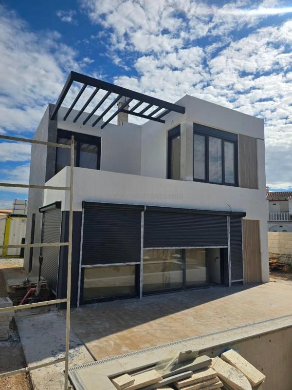 Venta de villa en La Nucia
