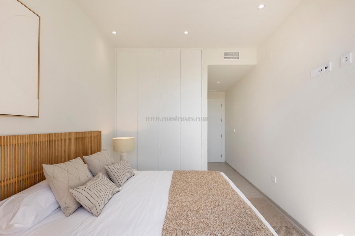 Venta de villa en Los Alcázares