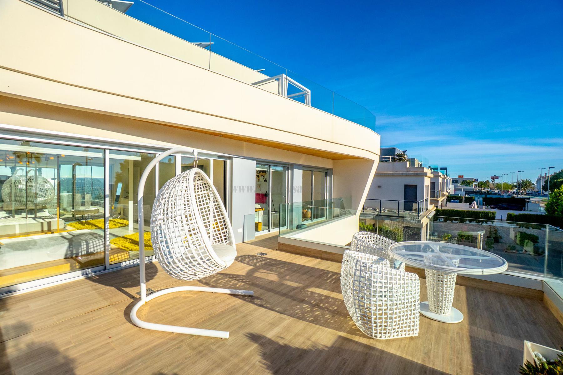 Venta de chalet en Orihuela Costa