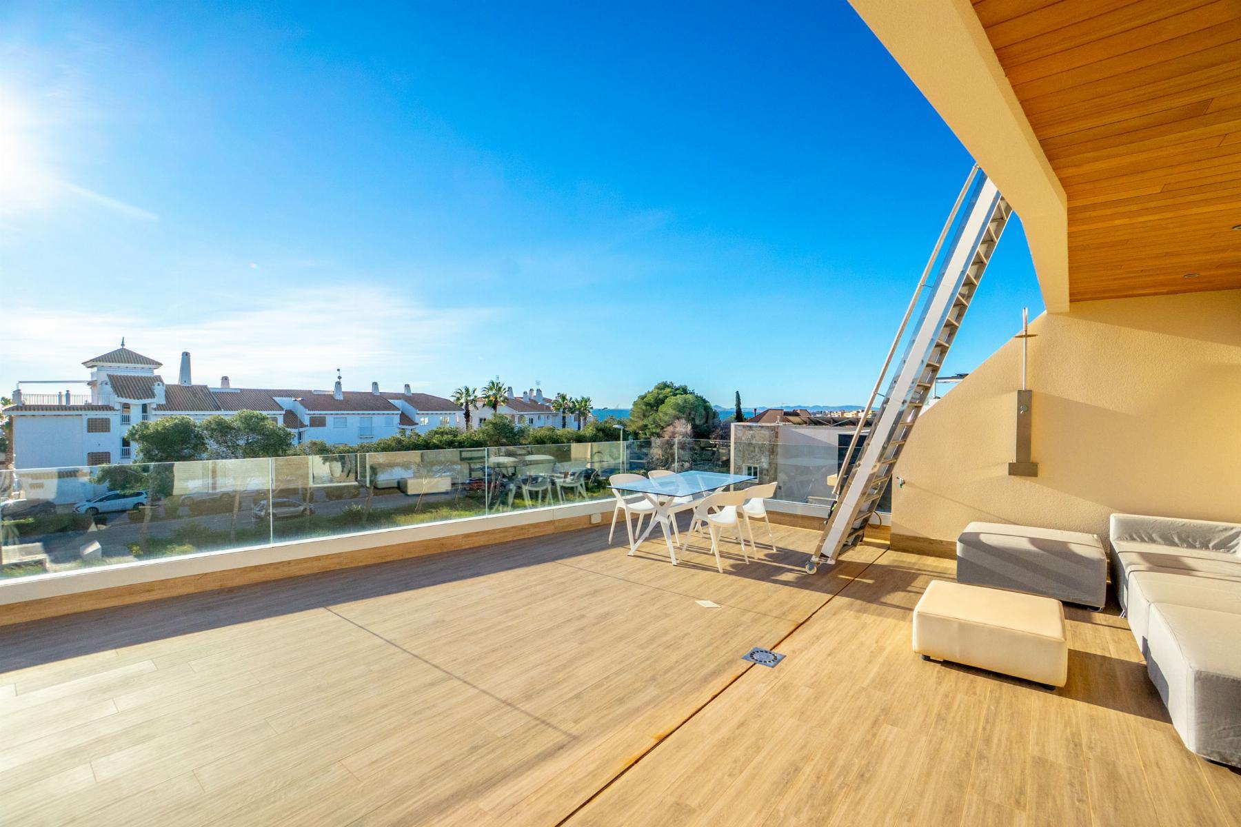 Venta de chalet en Orihuela Costa