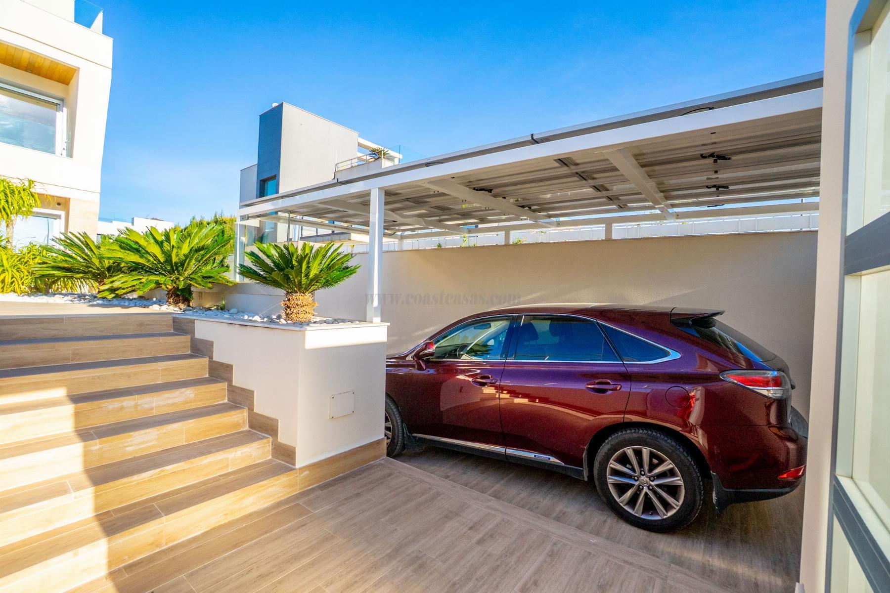 Venta de chalet en Orihuela Costa