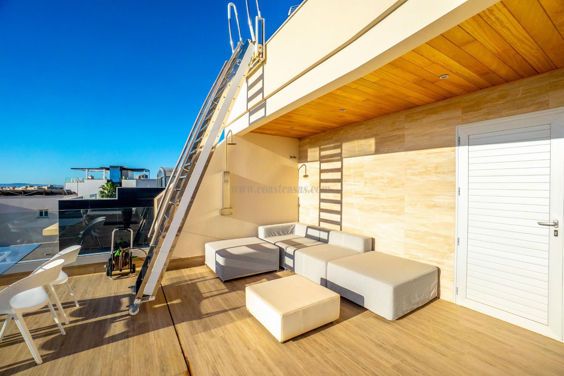 Venta de chalet en Orihuela Costa