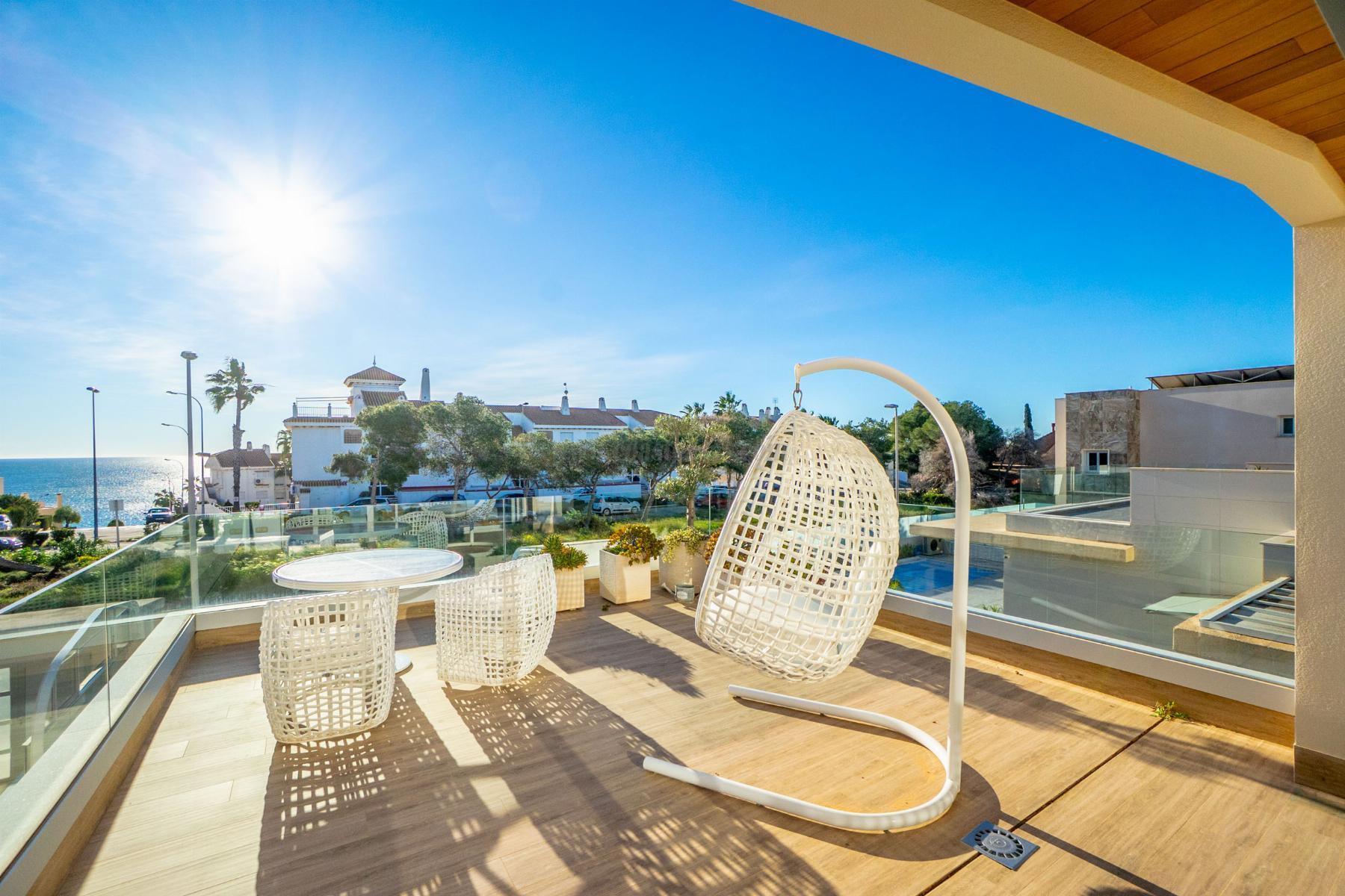 Venta de chalet en Orihuela Costa