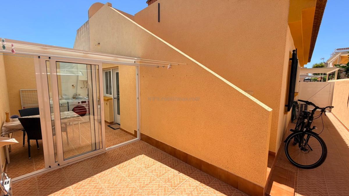 Venta de  en Los Montesinos