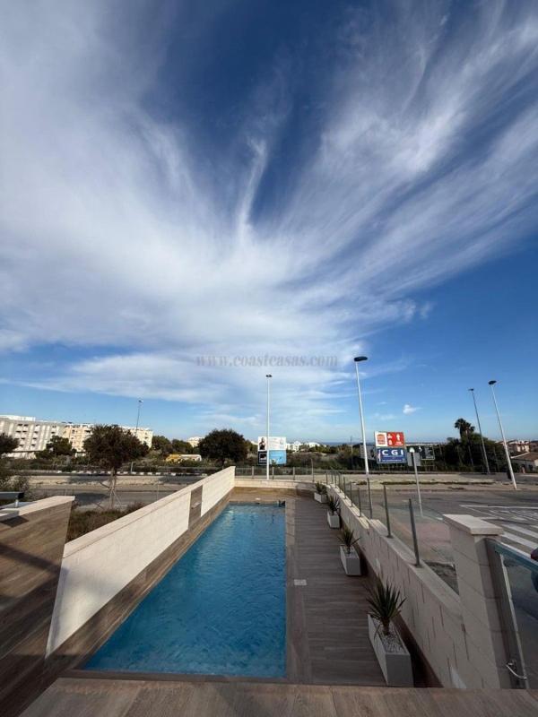 Venta de villa en Guardamar del Segura
