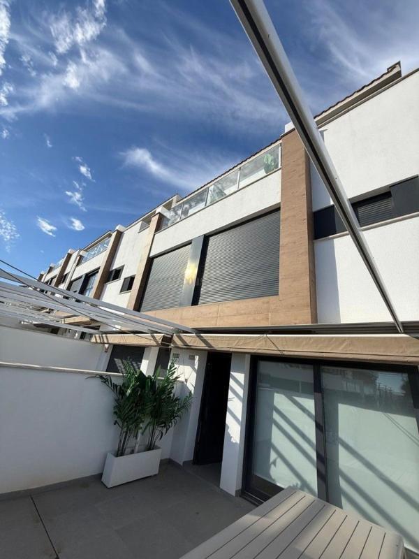 Venta de villa en Guardamar del Segura