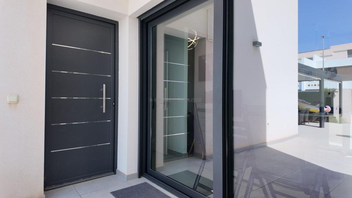Venta de casas en Benijofar