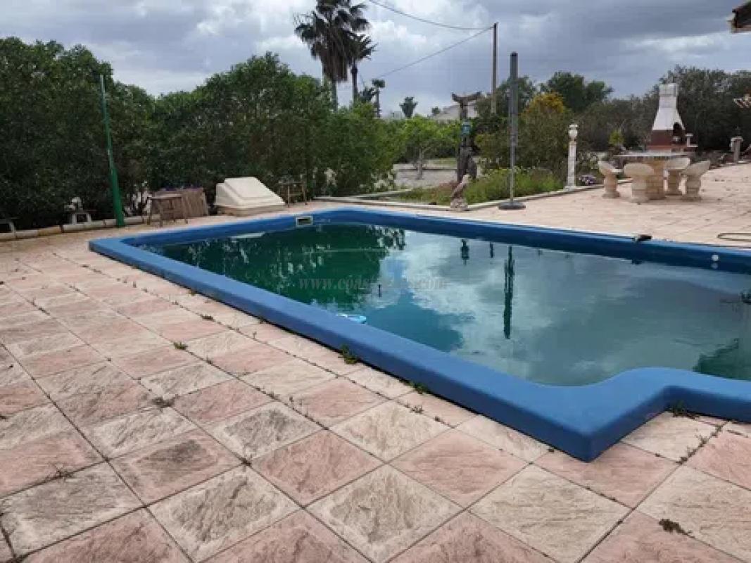 Venta de villa en Elche-Elx