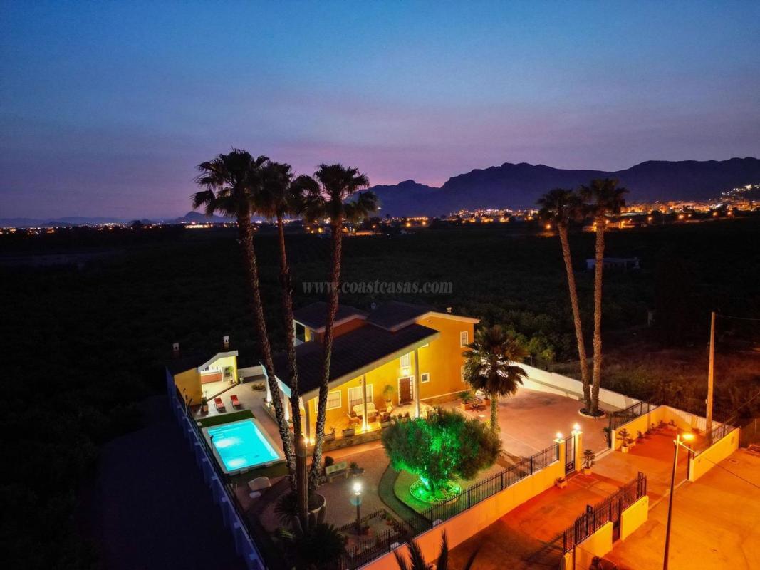 Venta de villa en Bigastro