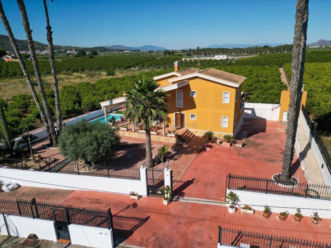 Venta de villa en Bigastro