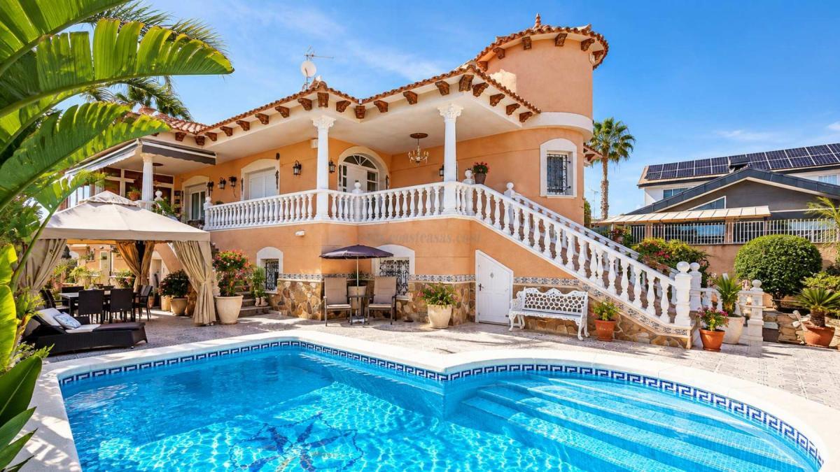 Venta de villa en Benferri