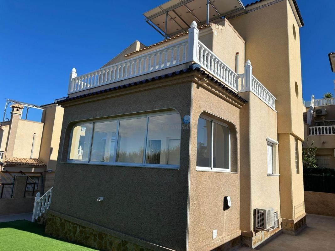 Venta de villa en Torrevieja