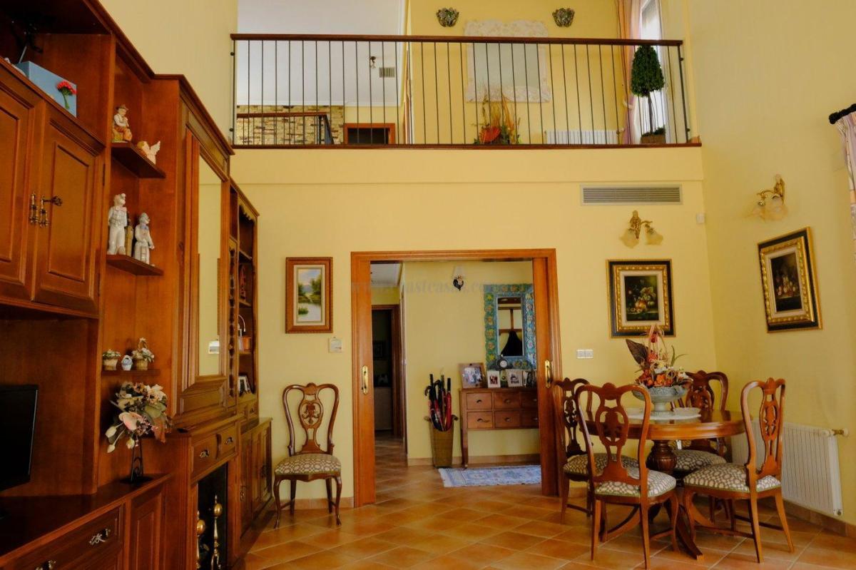 Venta de villa en Orihuela