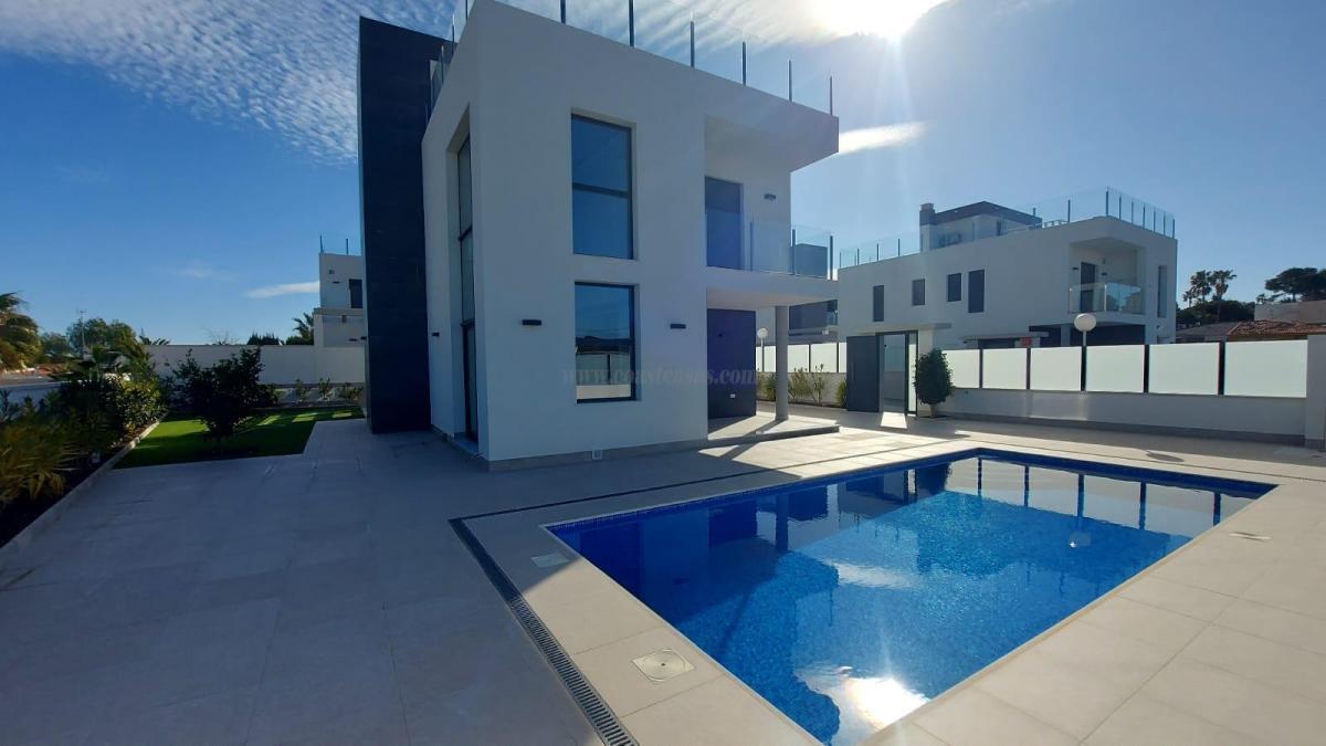 Venta de villa en Torrevieja