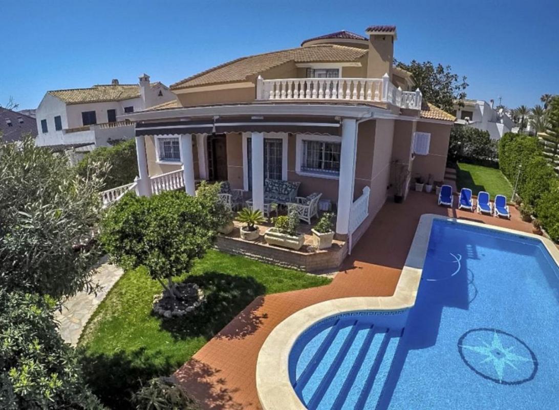 Venta de villa en Torrevieja