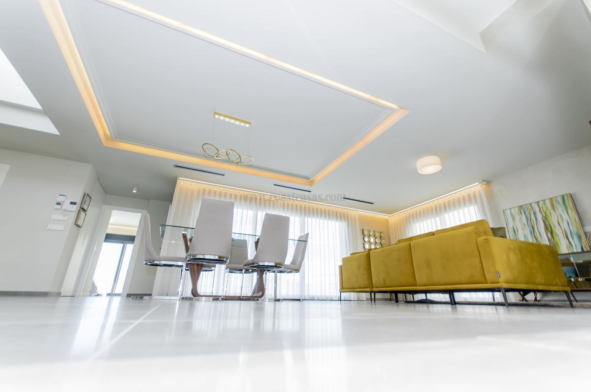 Venta de villa en San Miguel de Salinas
