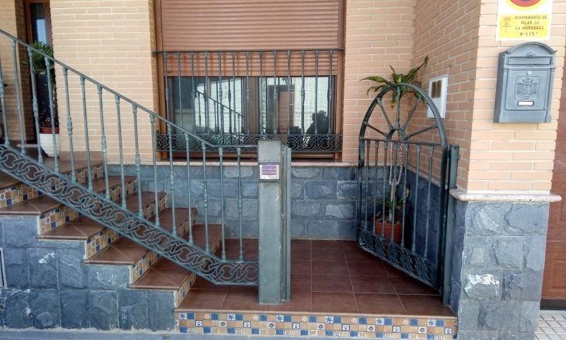 For sale of villa in Pilar De La Horadada