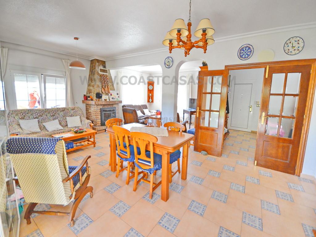 For sale of villa in Orihuela Costa