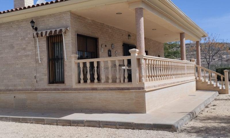 Zu verkaufen von villa in
 Hondón De Las Nieves