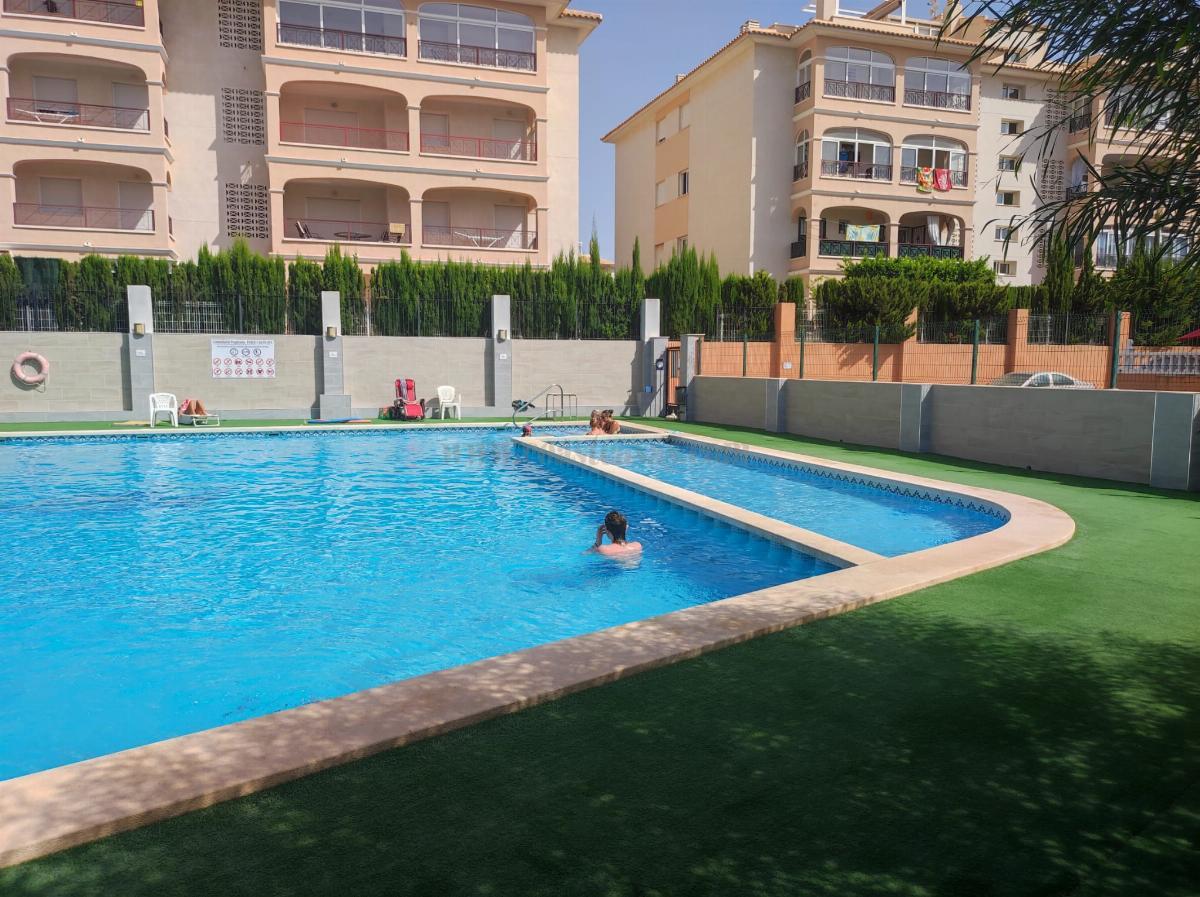 For sale of bungalow in Orihuela Costa