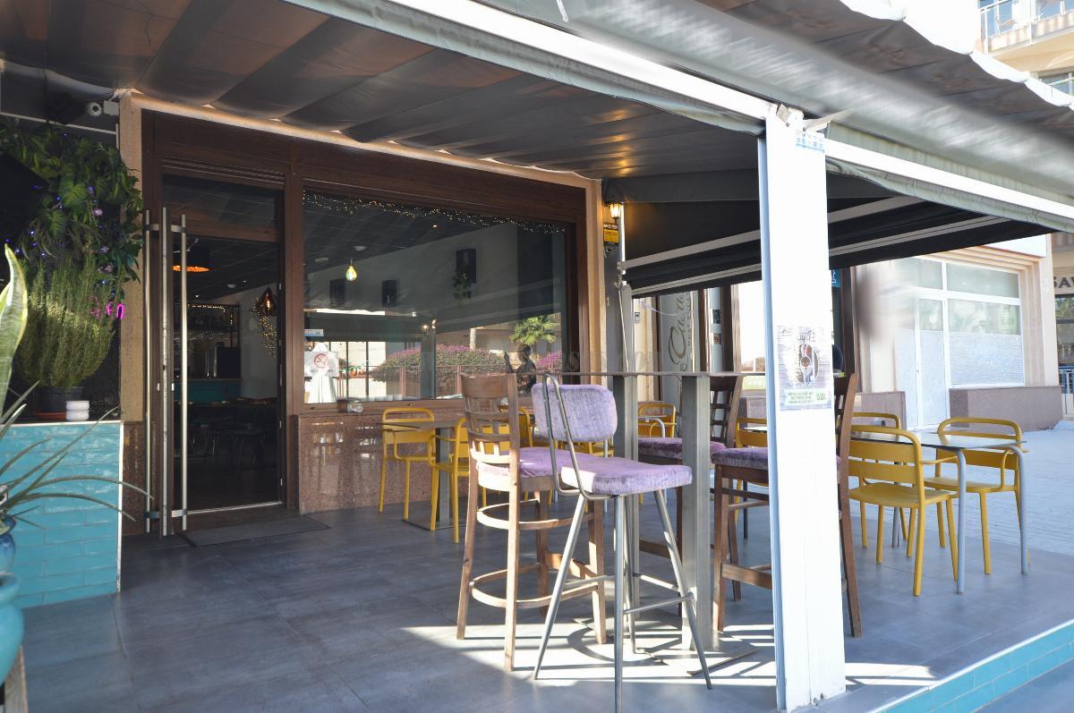 For share of commercial in Orihuela Costa
