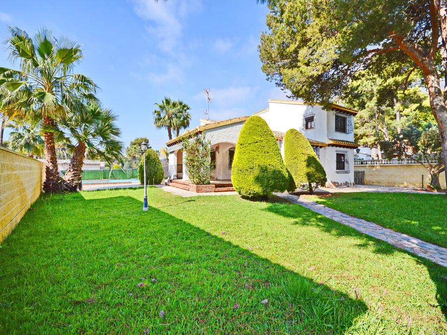 Продажа от

 Шалет

 на Orihuela Costa