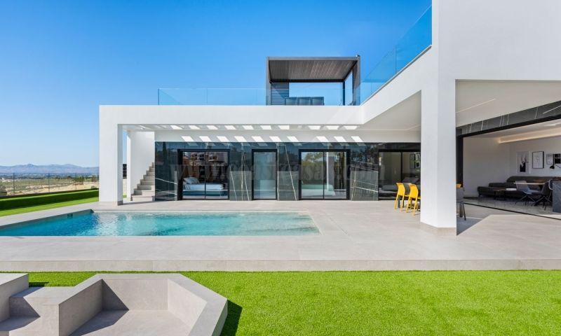 For sale of villa in Algorfa
