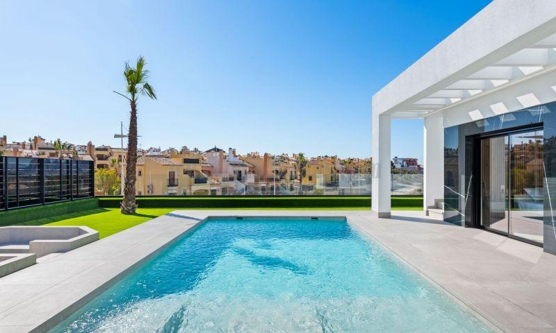 For sale of villa in Algorfa