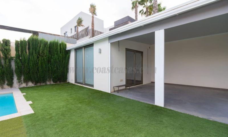 For sale of villa in Benijofar