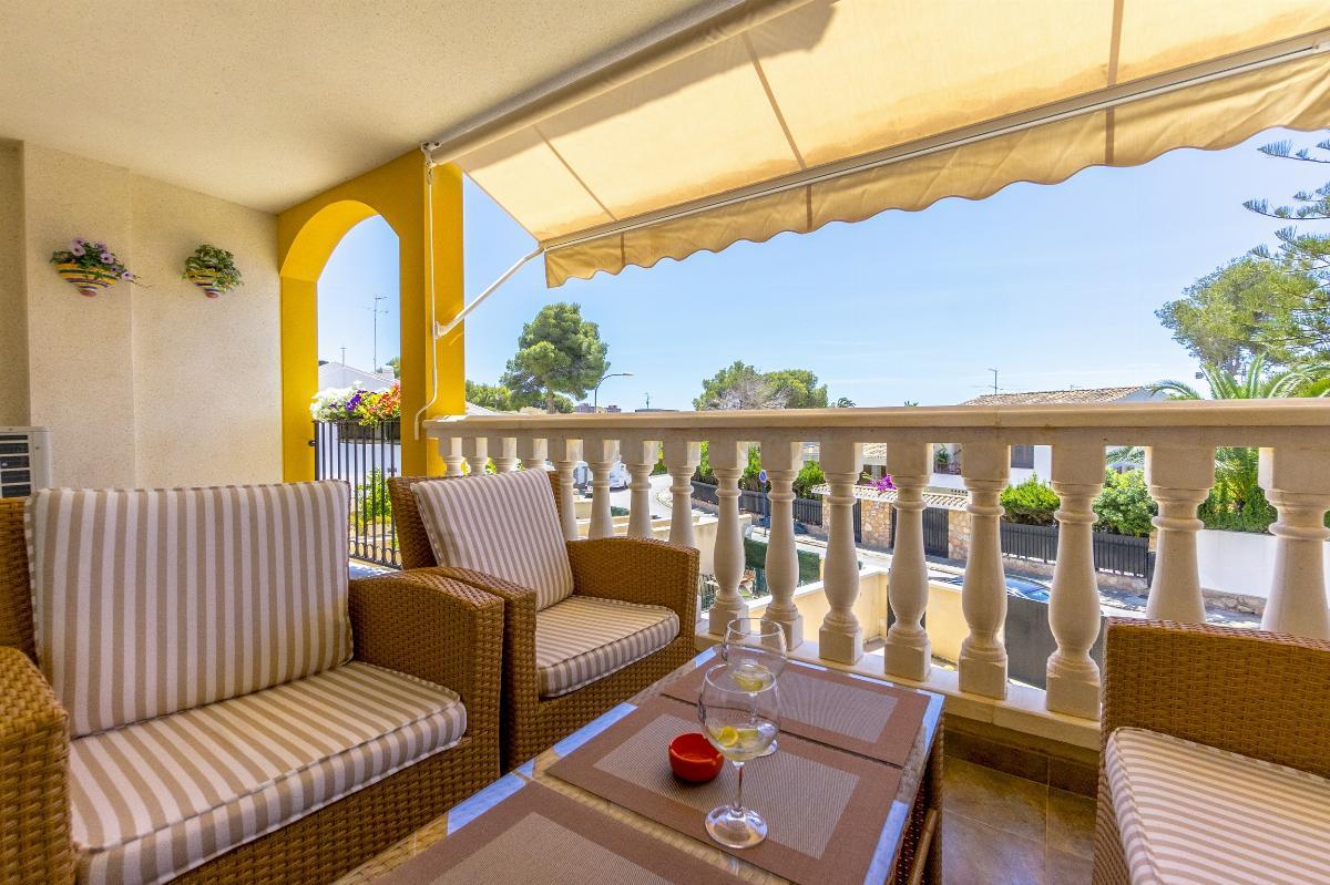 For sale of apartment in Orihuela Costa