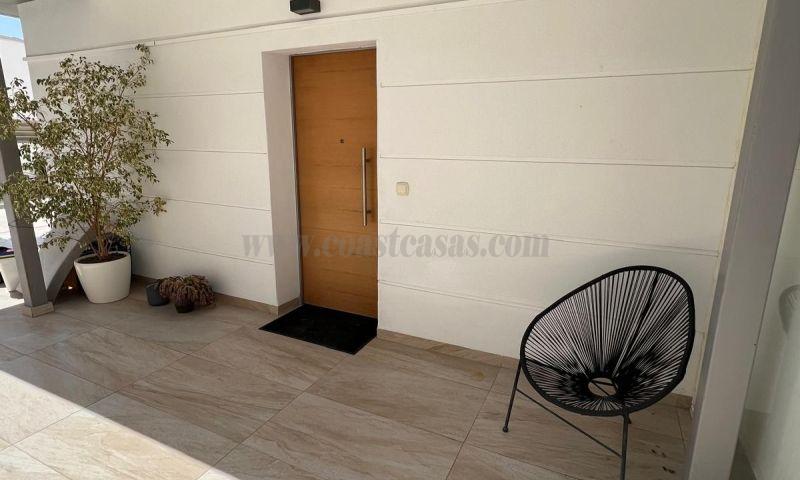 For sale of villa in Orihuela Costa