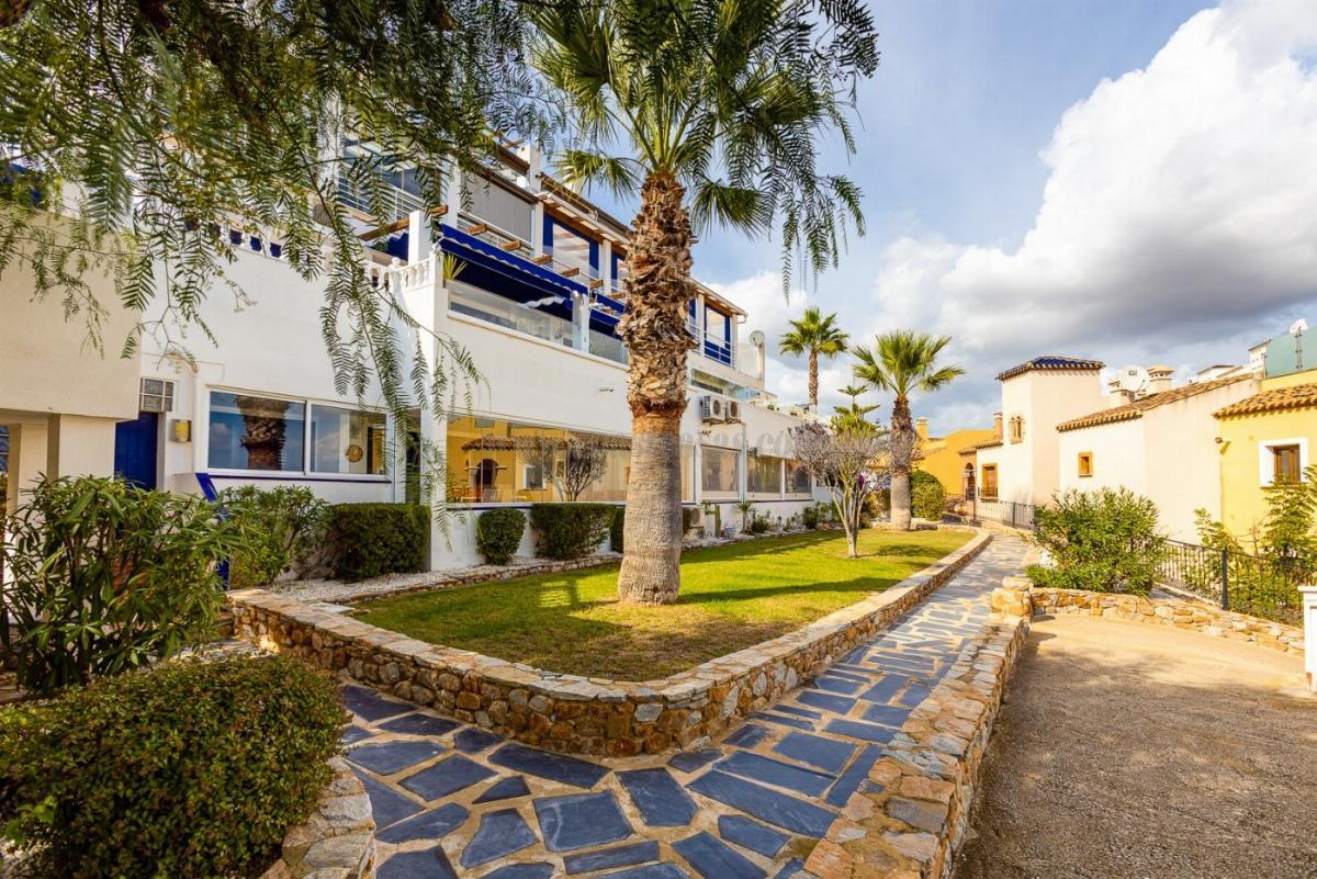 For sale of apartment in Orihuela Costa