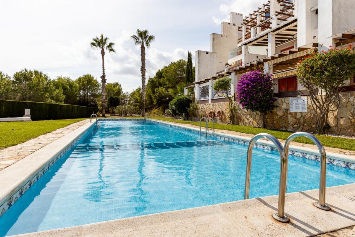 For sale of apartment in Orihuela Costa