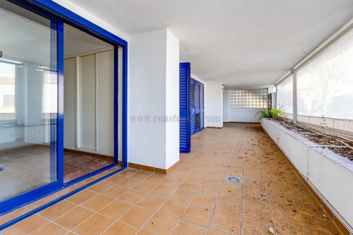 For sale of apartment in Orihuela Costa