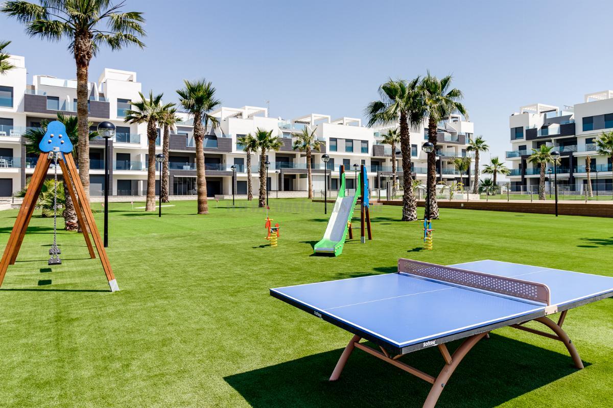 For sale of apartment in Guardamar del Segura