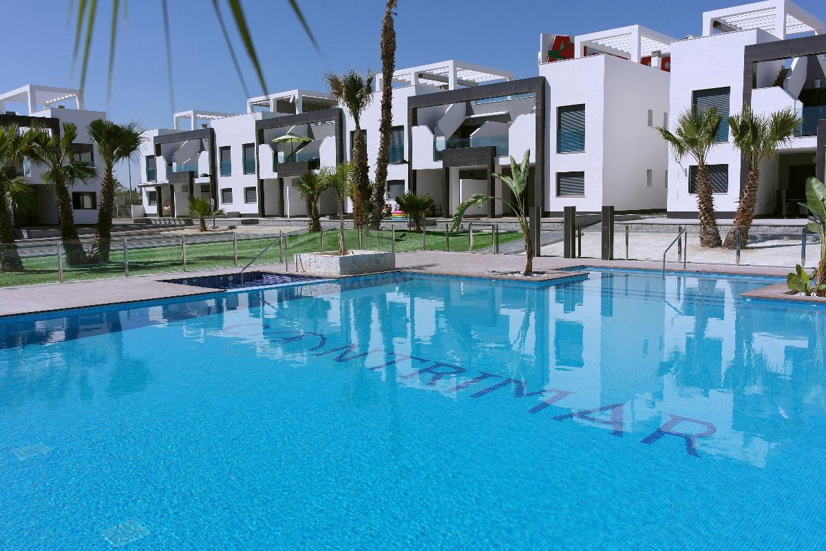 For sale of apartment in Guardamar del Segura