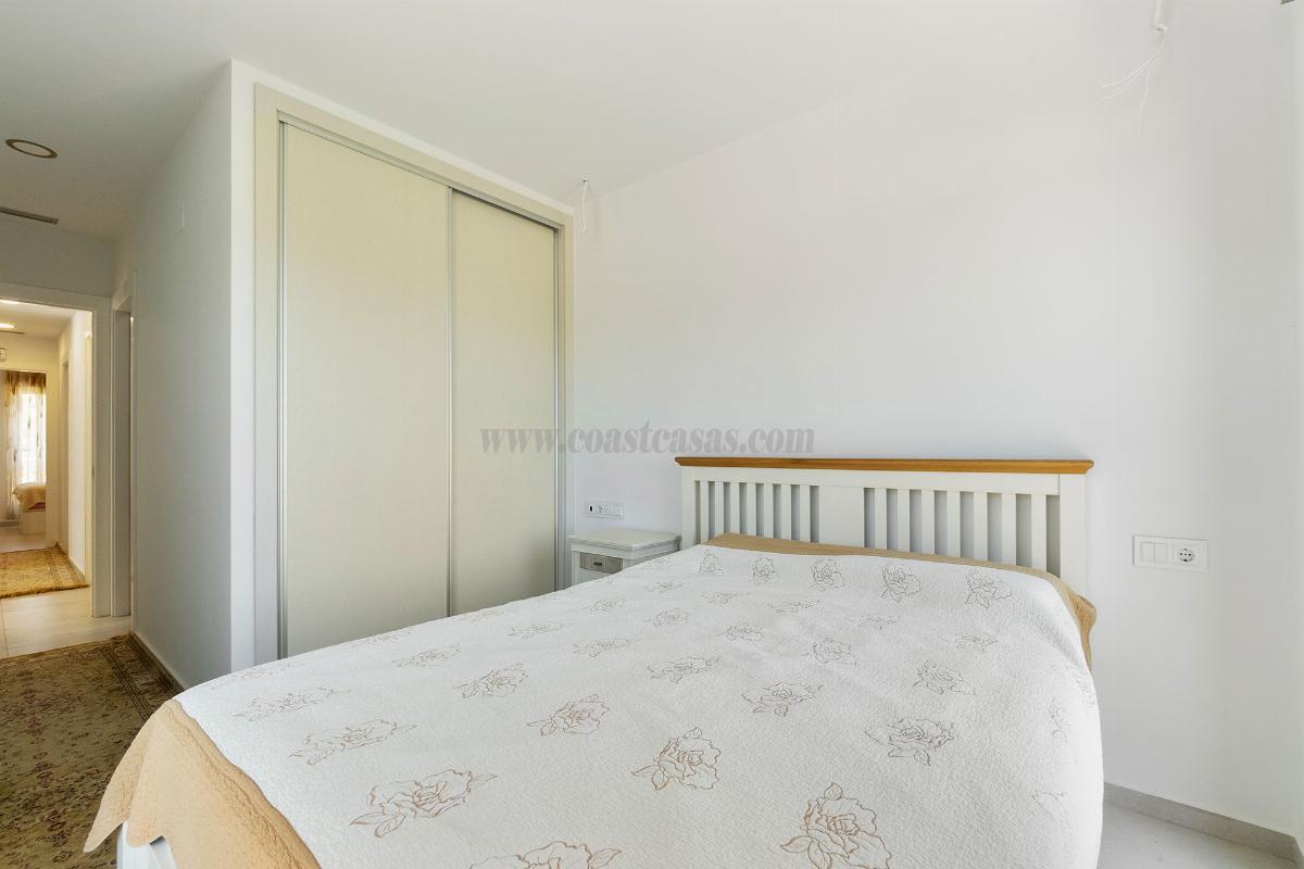 For sale of chalet in San Miguel de Salinas