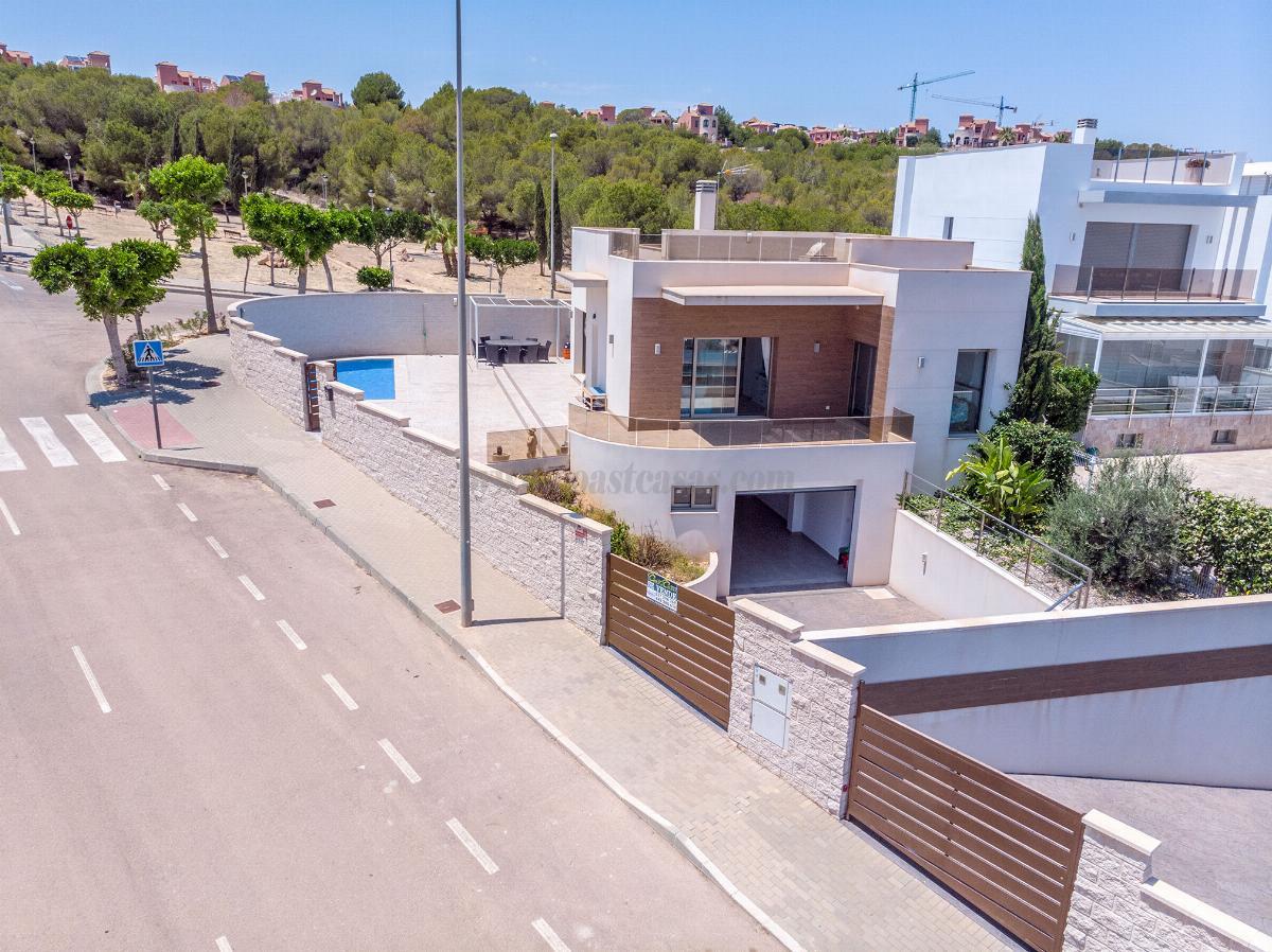 For sale of chalet in San Miguel de Salinas