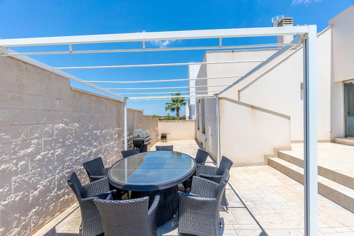 For sale of chalet in San Miguel de Salinas