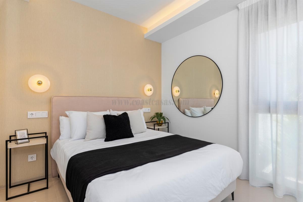 For sale of chalet in Los Alcázares