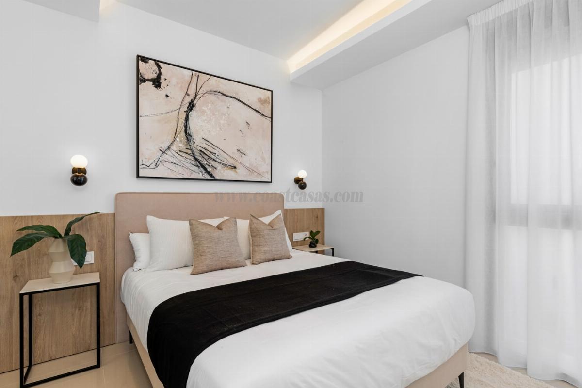 For sale of chalet in Los Alcázares